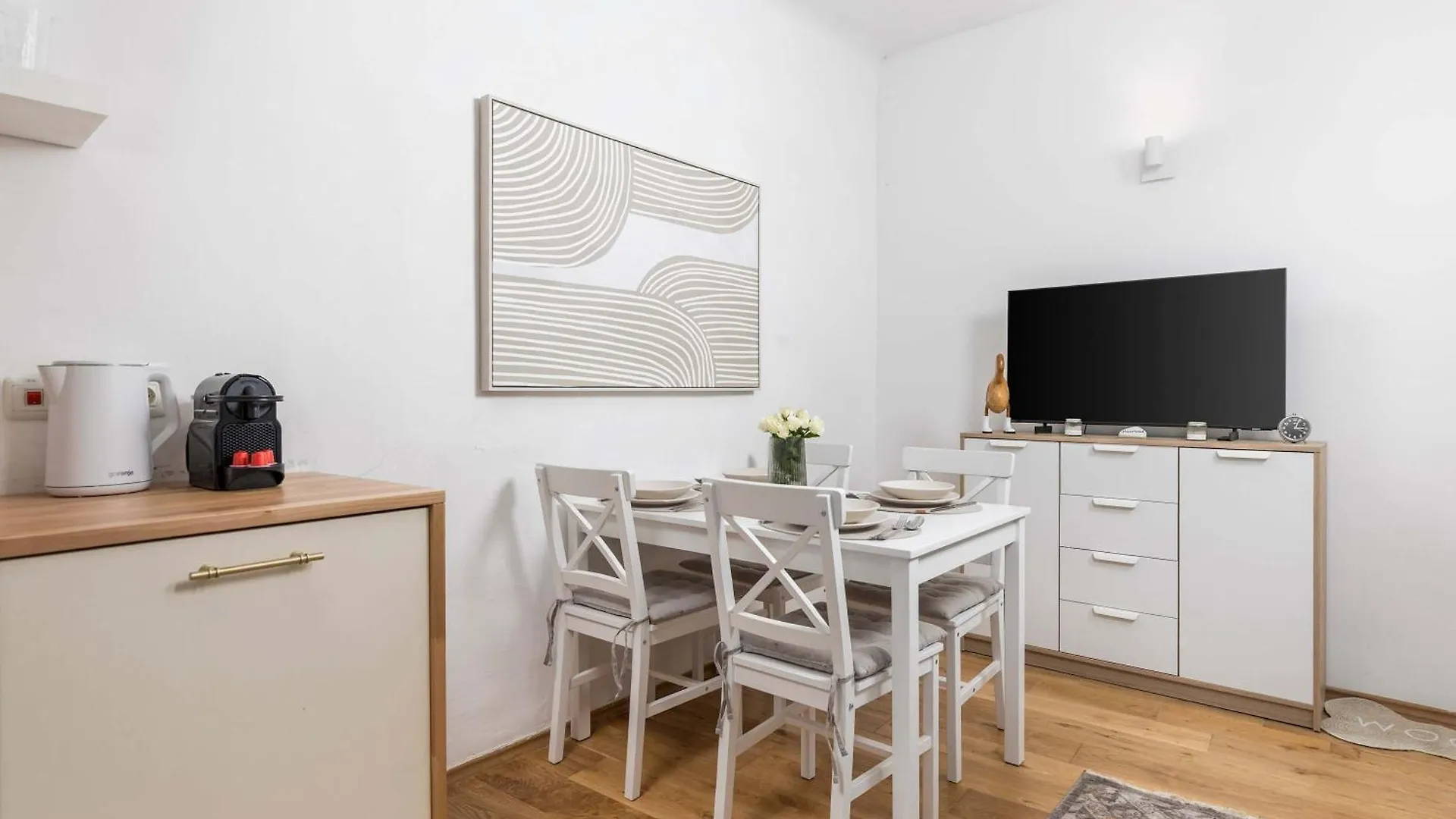 Blue Pearl Apartment 罗维尼